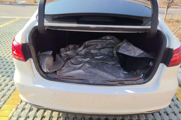 Used CHANGAN Raeton CC 2018 1.5T Automatic Haoya Model China V Standard
