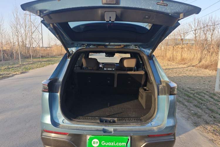 Used Chery Tiggo 8 PLUS C-DM 2025 1.5T 116 km Prestige Version 5 Seats