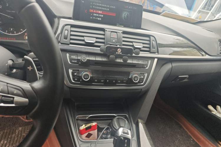 Used BMW 3 Series GT 2014 320i Design Package Model Audio And AC Panel