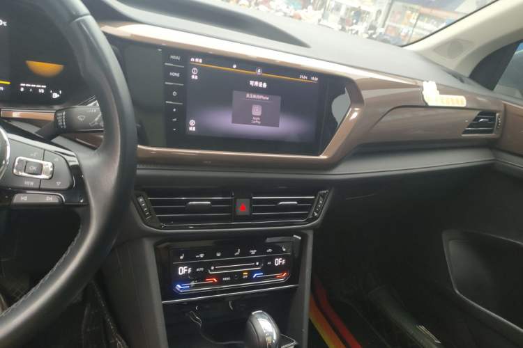 Used Volkswagen Tharu 2022 280TSI Two-Wheel-Drive Luxury Edition Audio And AC Panel