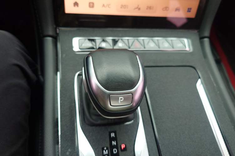 Used Hongqi H5 2023 1.5T DCT Smart Connect Flagship Edition Gear Lever