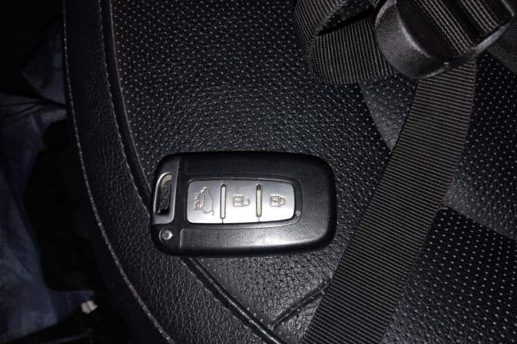 Used Hyundai ix35 2012 2.0L Automatic Two-Wheel Drive Elite Edition GLS Vehicle Key