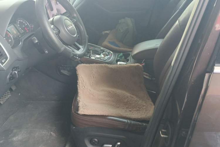 Used Audi Q5 2017 40 TFSI Comfort Model