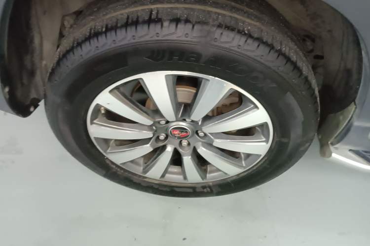 Used Roewe RX8 2018 30T Smart Connectivity Four-Wheel Drive Flagship Edition
