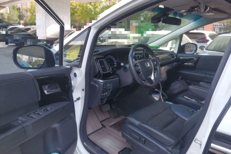 Used Honda Elysion 2019 2.0L Hybrid Luxury Edition
