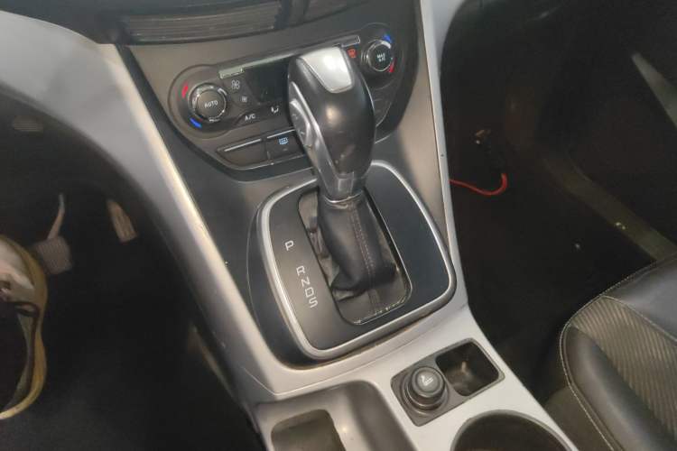 Used Ford Kuga 2013 1.6L GTDi Two-Wheel-Drive Trend Model
