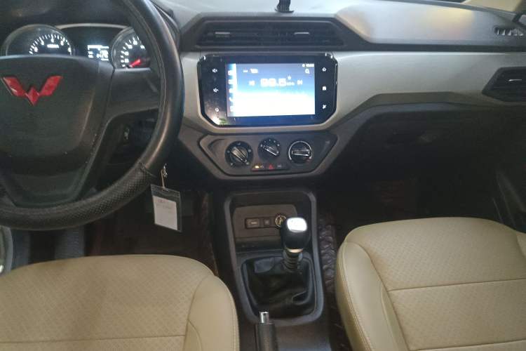 Used Wuling Hongguang 2021 1.5L Facelifted S Comfort Version with Electric Power Steering LAR