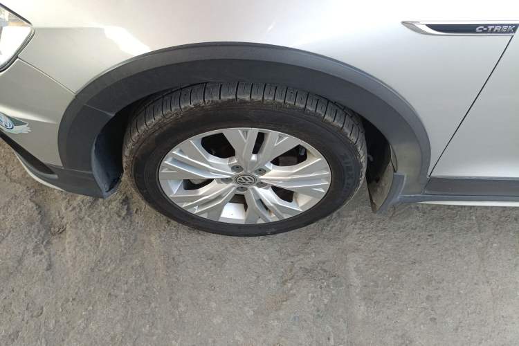 Used Volkswagen C-TREK 2017 1.6L Automatic Comfort Model
