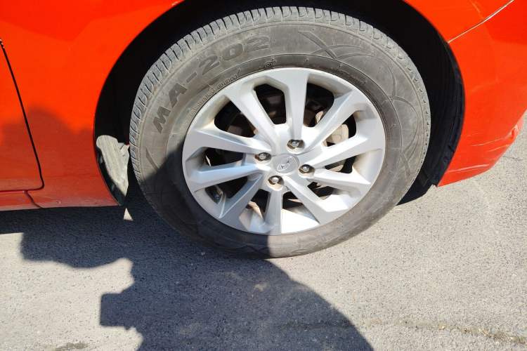 Used Hyundai Verna RV 2017 1.4L Automatic Sport Version National Emission Standard V Right Front Wheel Hub