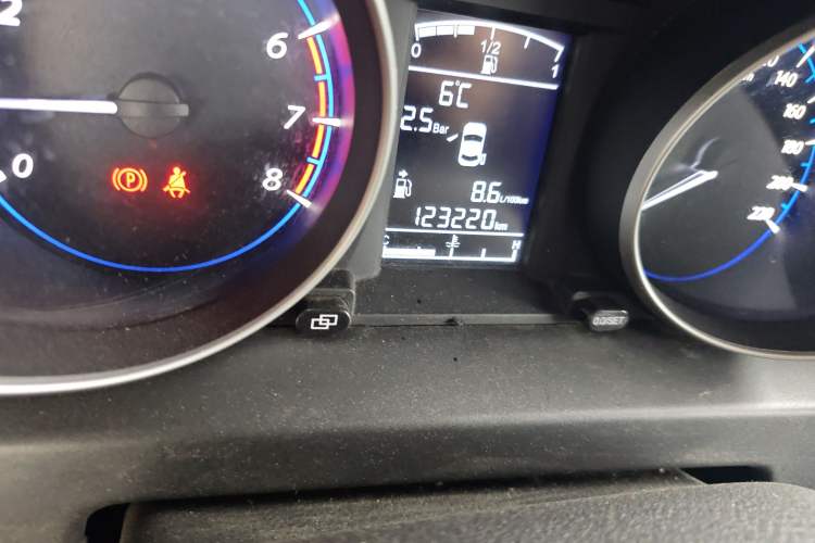 Used FORTHING Joyear X5 2015 1.6L Manual Luxury Model
