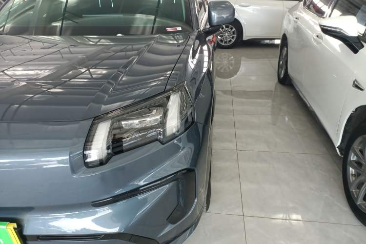 Used AION V 2024 Aion Tyrannosaurus 650 Smart Luxury Edition