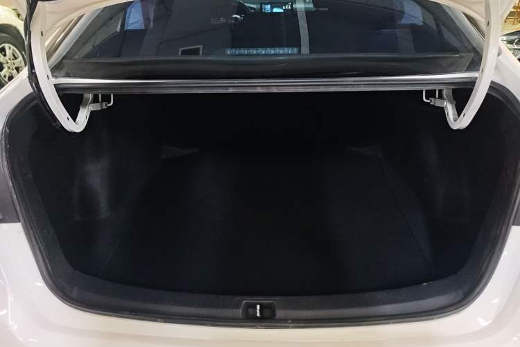 Used Toyota Corolla 2023 1.8L Smart Electric Hybrid Dual-Motor Pioneer Edition