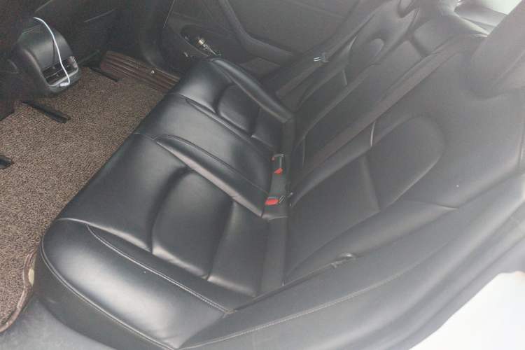 Used Tesla Model 3 2019 Long-Range Rear-Wheel-Drive Version