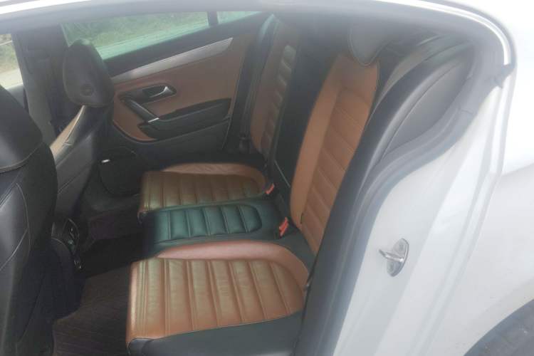 Used Volkswagen FAW-Volkswagen CC 2015 2.0 TSI Ultimate Model Left Rear Seat