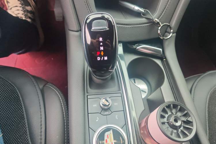 Used Cadillac XT5 2022 2.0T Two-Wheel Drive Luxury Version
