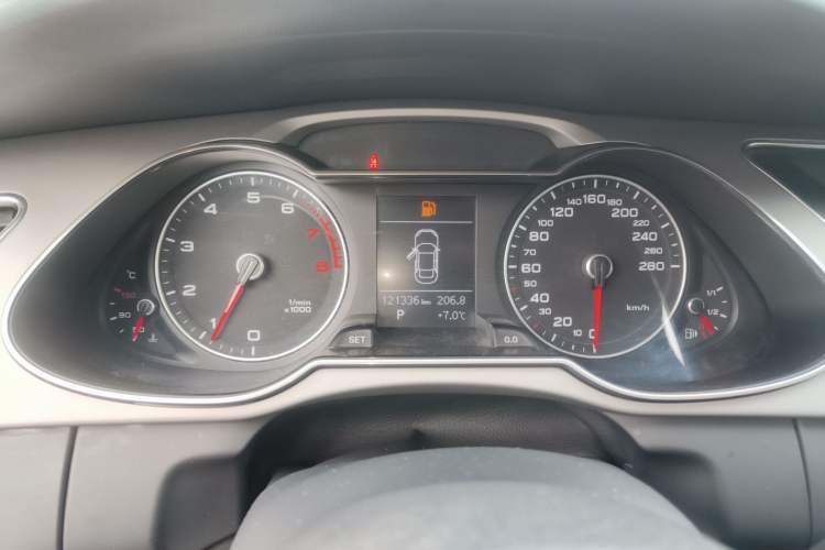 Used Audi A4L 2015 45 TFSI quattro Individual Sport Edition
