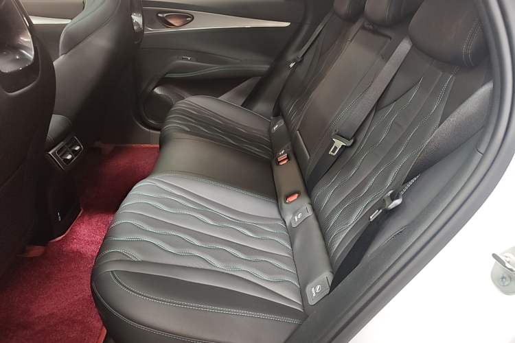 Used BYD Seal 06 New Energy 2024 DM-i 120KM Flagship Model Left Rear Seat