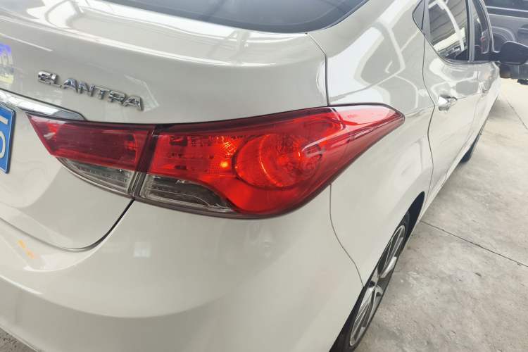 Used Hyundai Elantra (5th Generation / Langdong) 2015 1.6L Automatic Leading Model Right Rear Taillight
