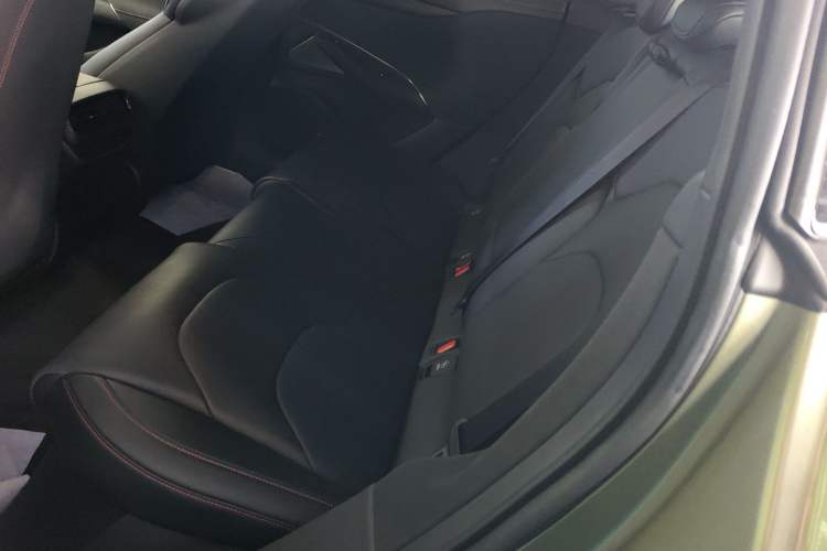 Used Xiaomi Auto SU7 2024 Four-Wheel-Drive Max Founder's Edition
