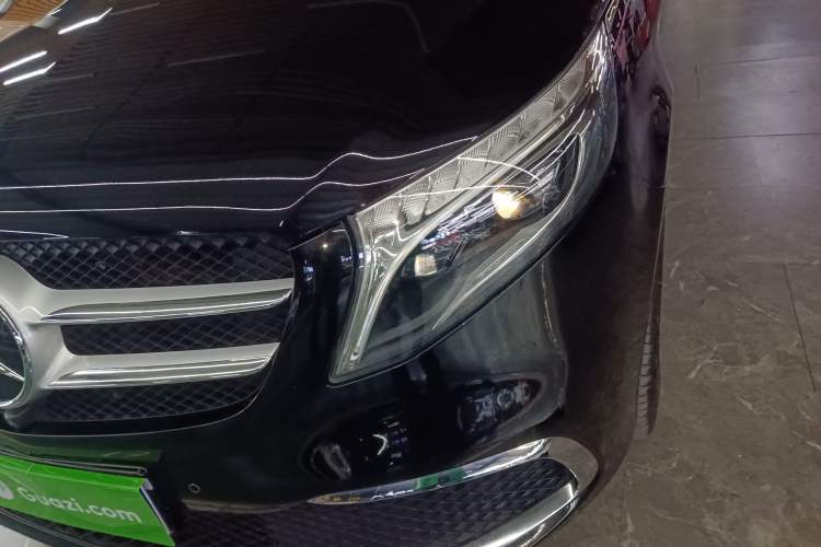 Used Mercedes-Benz V-Class 2021 V 260 L Long Wheelbase Prestige Edition Left Front Headlight