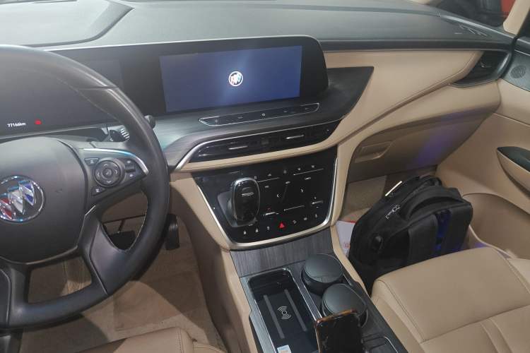 Used Buick GL8 2021 ES Land Cruiser 653T Luxury Edition