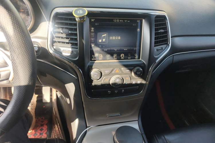 Used Jeep Grand Cherokee 2015 3.0TD Diesel Comfort Navigation Edition