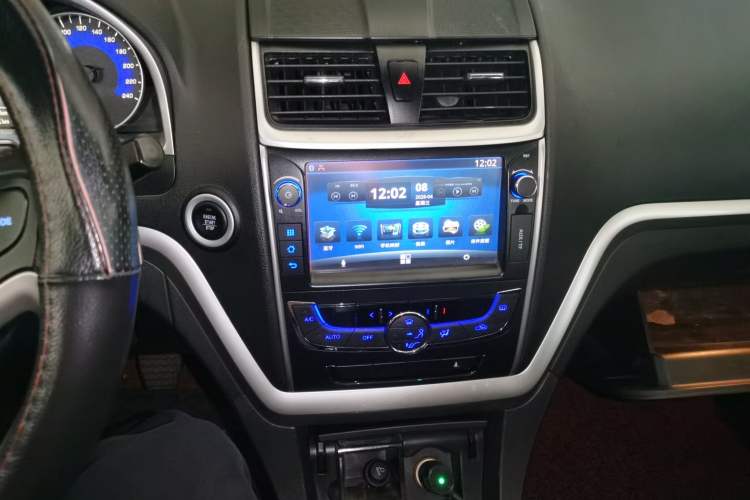 Used Geely Auto Emgrand 2014 Hatchback 1.5L Manual Elite Model Audio And AC Panel