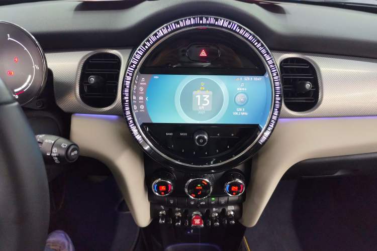 Used MINI MINI 2022 Updated 1.5T COOPER Artist