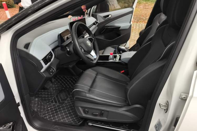 Used Volkswagen ID.4 X 2025 Smart Version Pure & Intelligent Enjoyment Edition