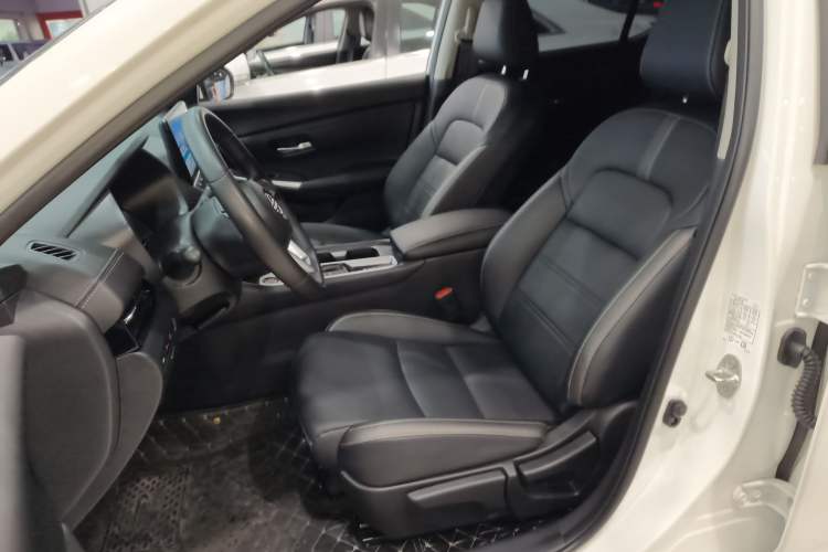 Used Nissan Sylphy 2023 Revised 1.6L CVT Enjoyment Edition Left Front Seat