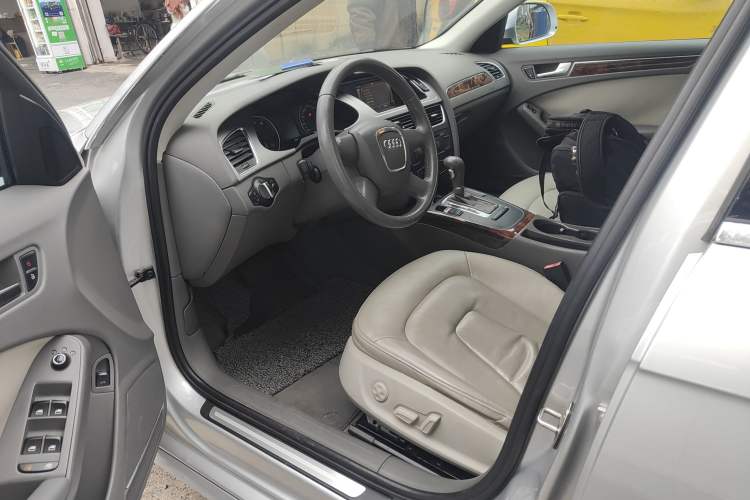 Used Audi A4L 2010 2.0 TFSI Comfort Edition Left Front Seat