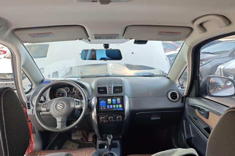 Used Suzuki SX4 2016 1.6L Automatic Classic Edition
