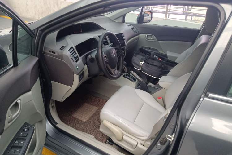 Used Honda Civic 2013 10th Anniversary 1.8L Automatic Comfort Version Driver Seat