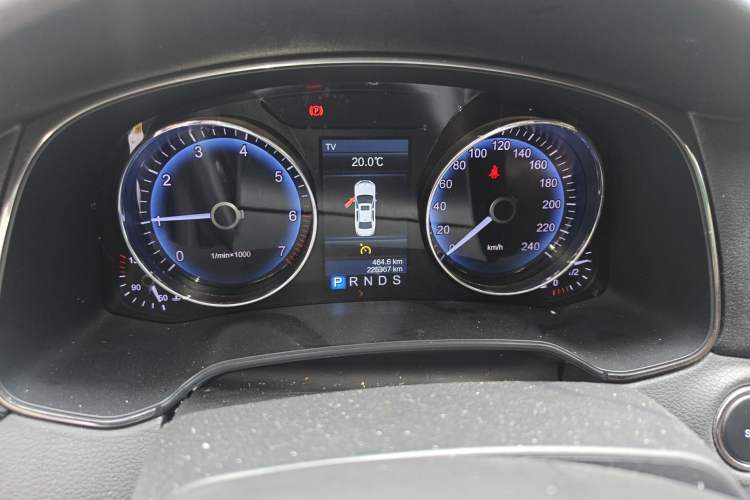 Used Hongqi H7 2015 2.0T Luxury Model