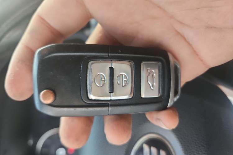 Used FAW Senya R7 2016 1.6L Automatic Luxury Model
