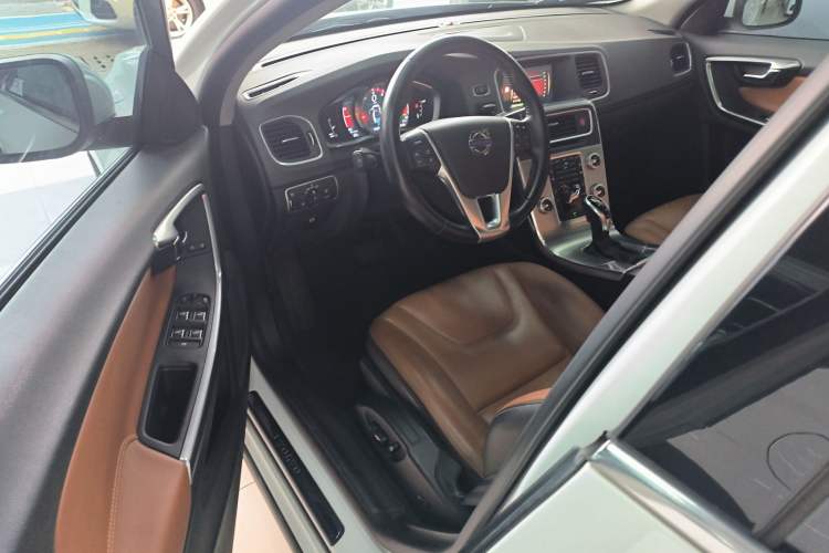 Used Volvo S60 2016 S60L T4 Zhiyuan Edition