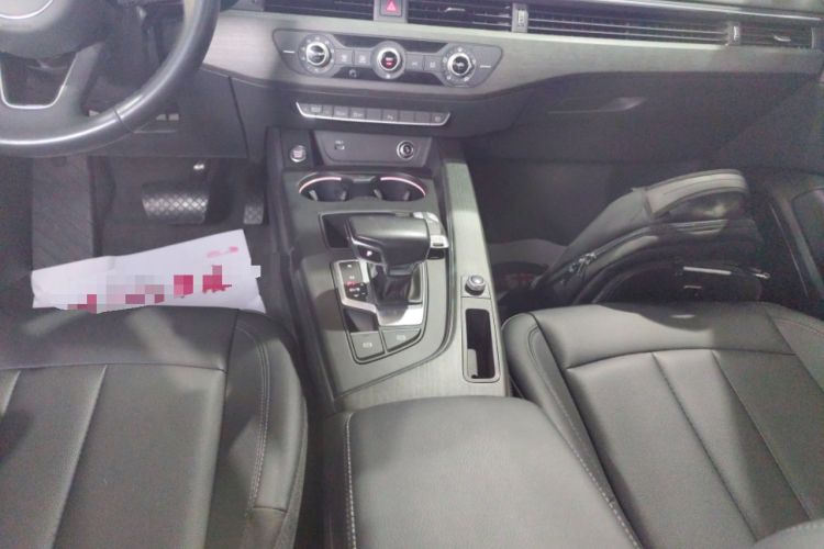 Used Audi A4L 2022 40 TFSI Stylish and Elegant Edition Gear Lever