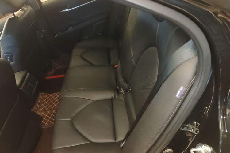 Used Toyota Camry 2019 Revised Version 2.0G Luxury Edition
