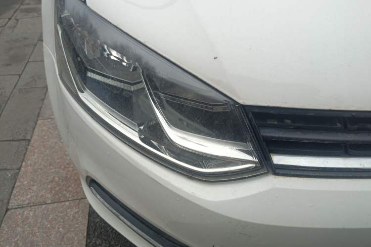 Used Volkswagen Polo 2016 1.6L Automatic Comfort Model
