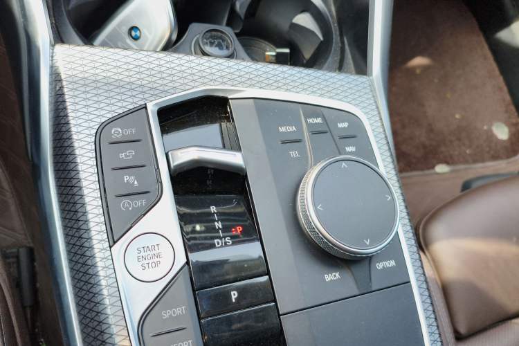 Used BMW 3 Series 2023 325Li M Sport Night Edition Package Gear Lever