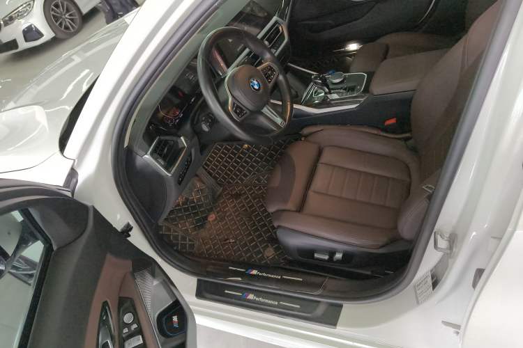 Used BMW 3 Series 2021 Restyled 325Li M Sport Package