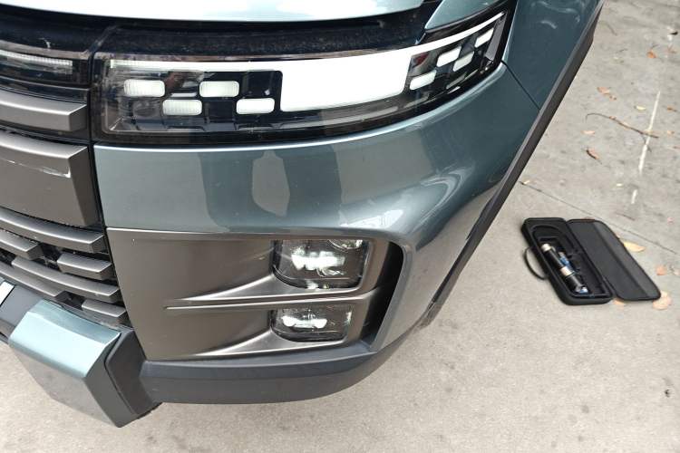 Used Chery Explore 06 2023 Yoye Edition 1.6T Two-Wheel Drive Explorer Left Front Headlight