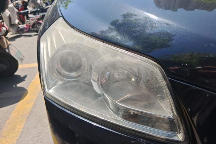 Used Bestune B70 2011 2.0L Automatic Fashion Version