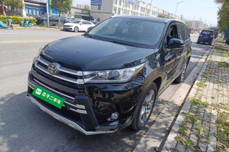 Used Toyota Highlander 2018 2.0T Four-Wheel Drive Luxury Edition 7 Seats China V Emission Standard