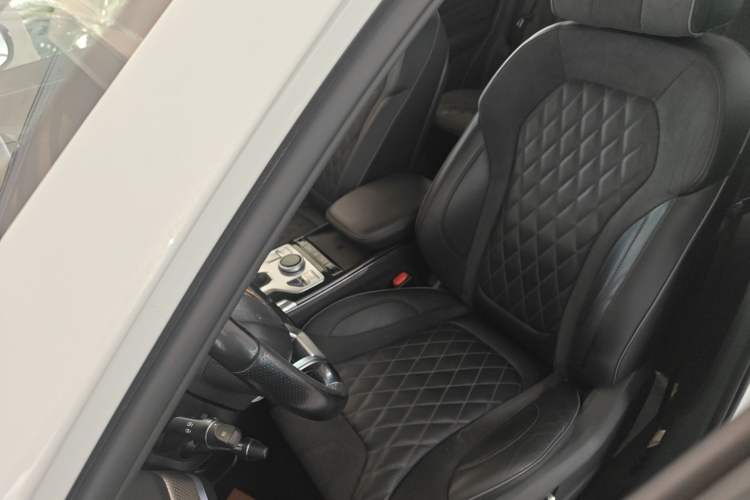 Used Hongqi HS5 2019 2.0T Smart Connect Flagship Edition
