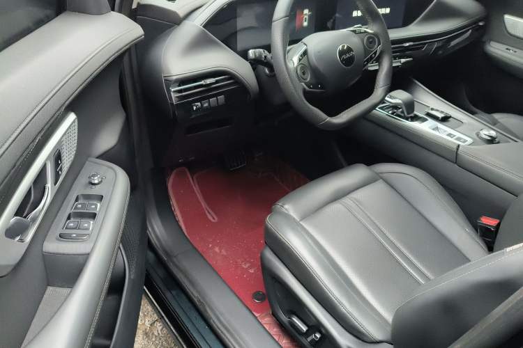 Used Dongfeng Aeolus Huge 2022 Mach Power 1.5T DareDrive Edition · Smart
