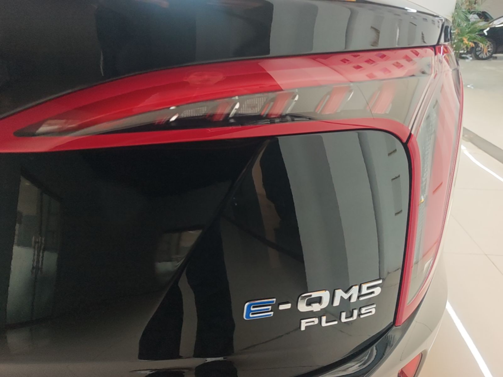 Hongqi E-QM5 2023 620km PLUS — снимка 9