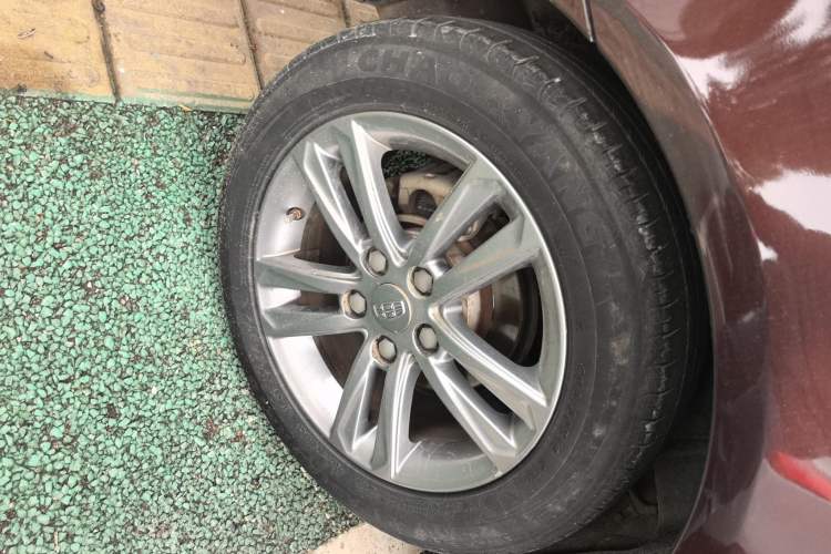 Used Geely Auto Emgrand 2017 Sedan Million Edition 1.5L Manual - Upward Version
