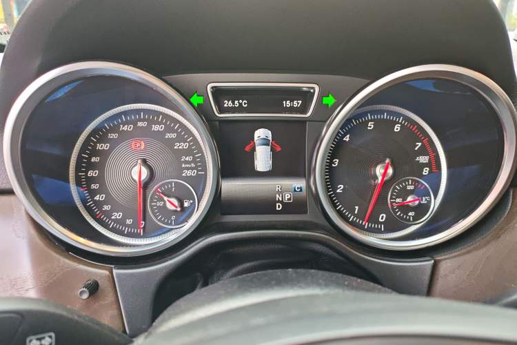 Used Mercedes-Benz GLE 2016 GLE 320 4MATIC Dynamic Edition Instrument Cluster