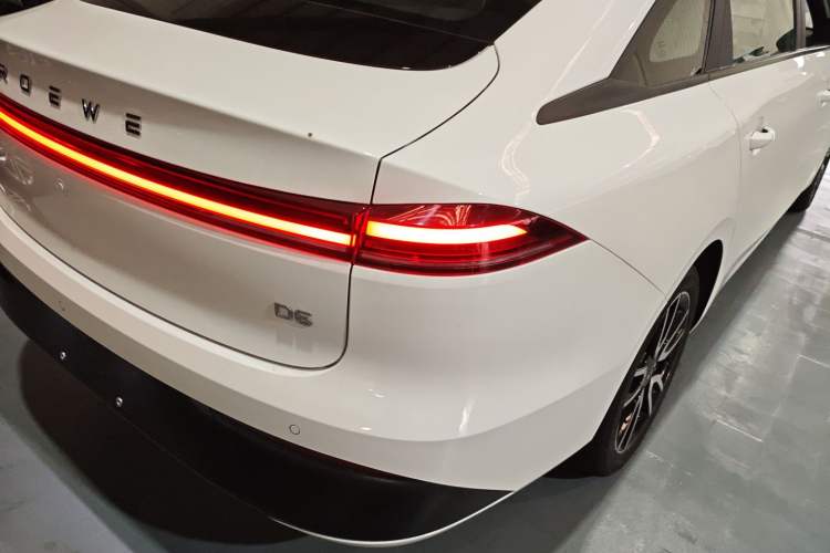 Used Roewe D6 2025 450km Deluxe Edition
